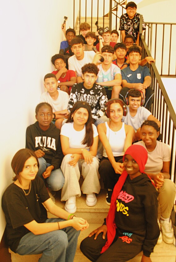 L'alumnat de la mat&egrave;ria "Digitalitzaci&oacute; i Comunicaci&oacute; Audiovisual" (4t ESO)